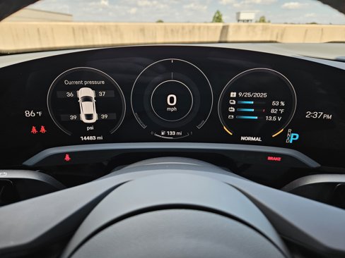 Certified 2022 Porsche Taycan image 16