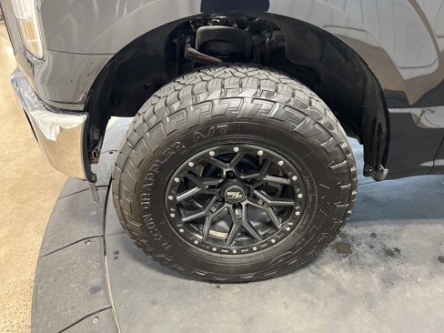 Used 2017 Ford F150 XLT image 33