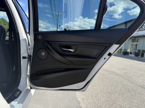 Used 2015 BMW M3 image 29