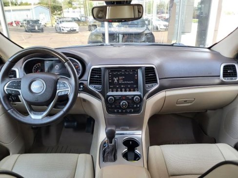 Used 2018 Jeep Grand Cherokee Overland image 5
