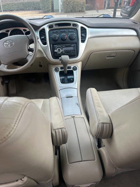 Used 2004 Toyota Highlander Limited image 16