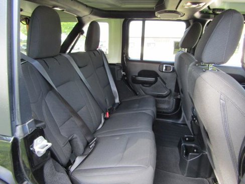Used 2021 Jeep Wrangler Unlimited Sport w/ Uconnect 4C Nav & Sound Group image 18