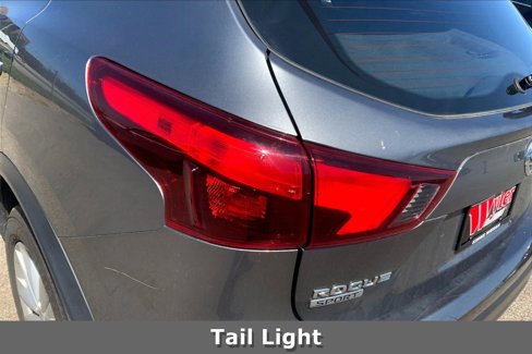 Used 2018 Nissan Rogue Sport S w/ S Appearance Package image 29