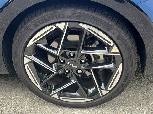 Certified 2025 Kia K4 GT-Line image 6