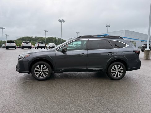 Used 2024 Subaru Outback Premium image 2