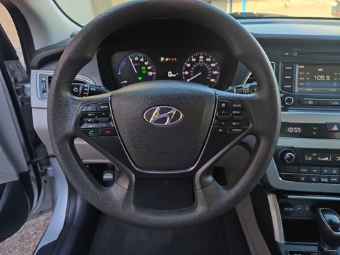 Used 2016 Hyundai Sonata SE image 13