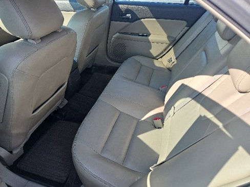 Used 2010 Ford Fusion SEL image 7