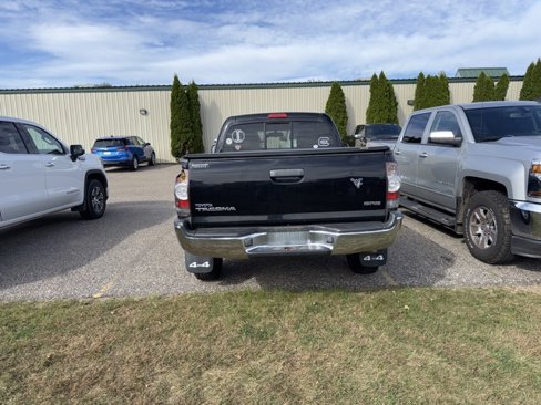 Used 2011 Toyota Tacoma 4x4 Access Cab image 4