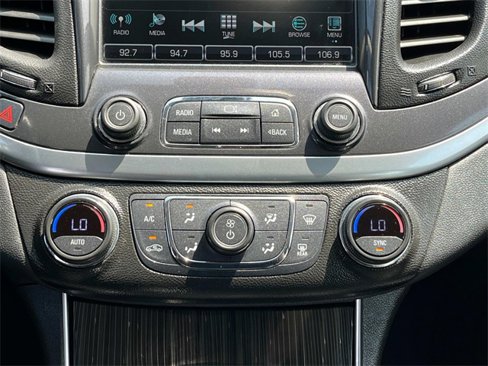 Used 2020 Chevrolet Impala LT w/ LT Convenience Package image 13