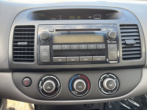 Used 2005 Toyota Camry LE image 20