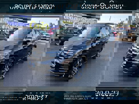 Used 2017 Honda Pilot Touring image 2