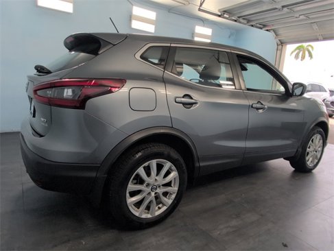 Used 2021 Nissan Rogue Sport S image 14