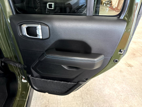 Used 2022 Jeep Wrangler Unlimited Rubicon 4xe w/ Steel Bumper Group image 53