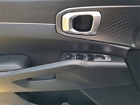 Used 2021 Kia Sorento S image 13