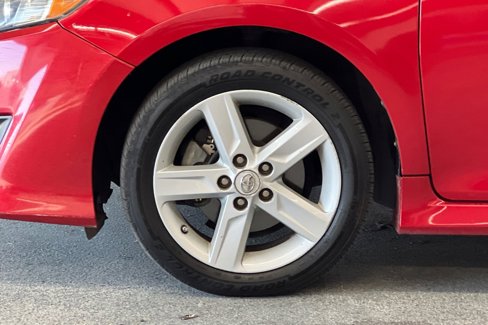 Used 2012 Toyota Camry SE image 21