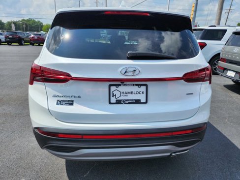 Used 2023 Hyundai Santa Fe SE image 6