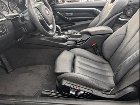 Used 2017 BMW 430i Convertible image 11
