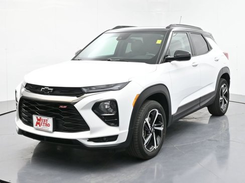 Used 2023 Chevrolet TrailBlazer RS image 2
