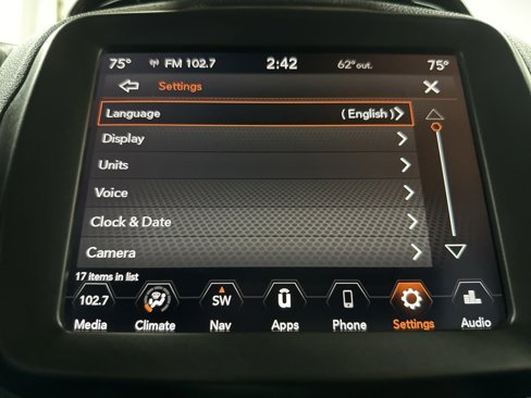 Used 2023 Jeep Renegade Trailhawk image 37
