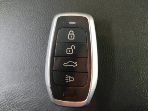Used 2019 Kia Optima S image 32