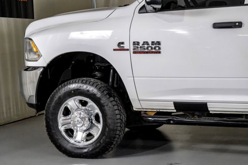 Used 2018 RAM 2500 Tradesman w/ Chrome Appearance Group image 12