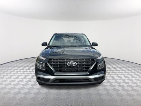 New 2026 Hyundai Venue SE image 2