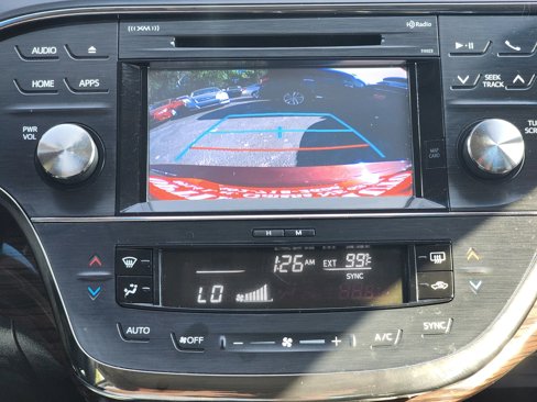 Used 2015 Toyota Avalon XLE Premium image 16
