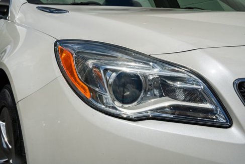 Used 2016 Buick Regal AWD image 15