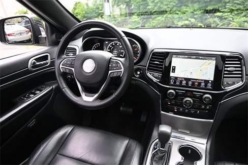 Used 2019 Jeep Grand Cherokee Limited image 34