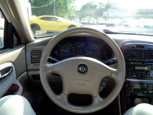 Used 2006 Kia Optima EX image 15