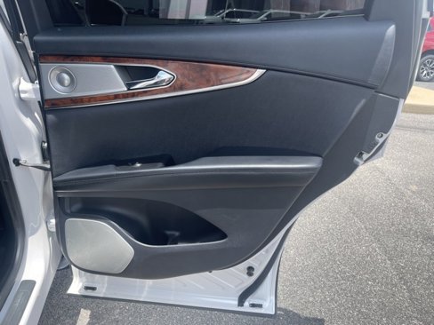 Used 2019 Lincoln Nautilus Reserve w/ Ultimate Package image 15