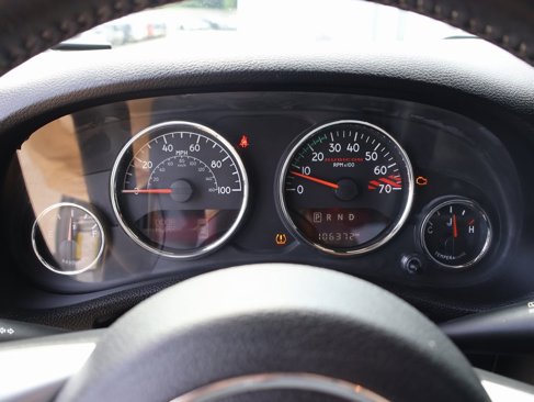 Used 2016 Jeep Wrangler Unlimited Rubicon image 18