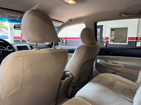 Used 2011 Toyota Tacoma 4x4 Double Cab image 25