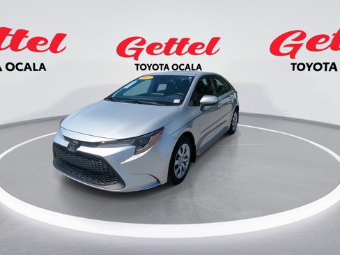 Used 2022 Toyota Corolla LE image 4