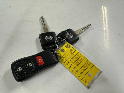Used 2011 Nissan Versa 1.8 S w/ PWR Plus Pkg image 19