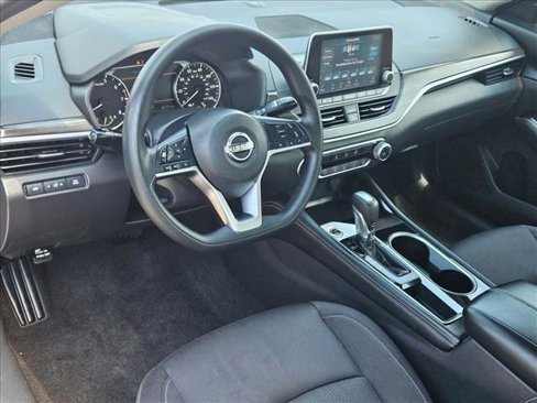 Used 2023 Nissan Altima 2.5 SV image 10