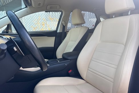 Used 2018 Lexus NX 300 FWD image 21