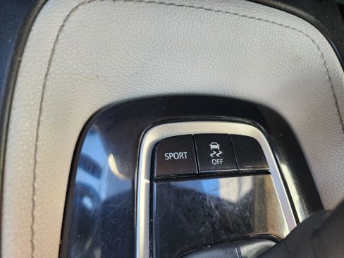 Used 2020 Toyota Corolla SE image 18