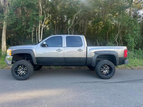 Used 2012 Chevrolet Silverado 1500 LT image 3