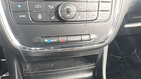 Used 2018 Dodge Grand Caravan GT image 30