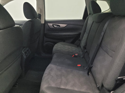 Used 2016 Nissan Rogue SV image 18