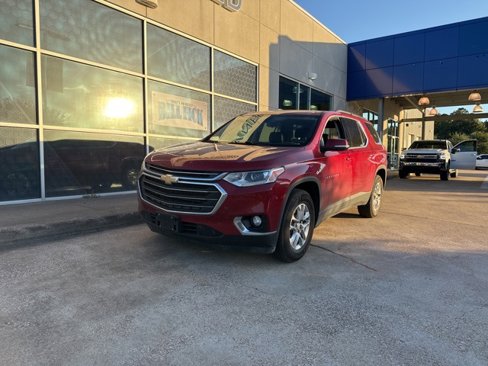 Used 2021 Chevrolet Traverse LT image 4