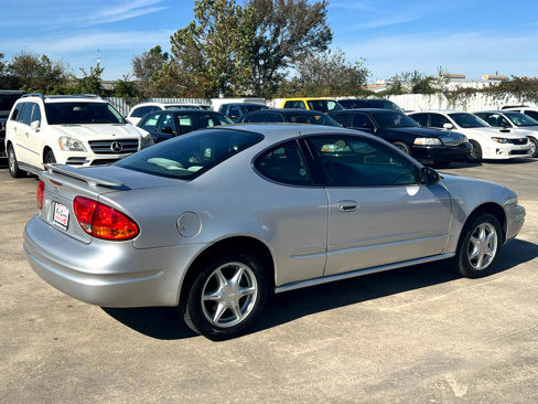 Used 2002 Oldsmobile Alero GL image 7