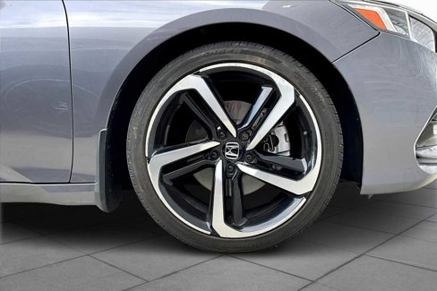 Used 2018 Honda Accord Sport image 10
