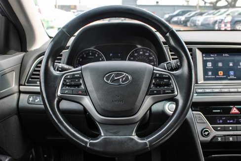 Used 2017 Hyundai Elantra Limited image 28