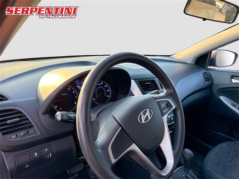 Used 2016 Hyundai Accent SE image 7