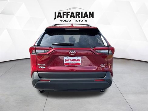 Used 2023 Toyota RAV4 XLE image 4