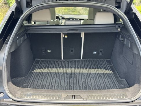 Used 2019 Land Rover Range Rover Velar R-Dynamic HSE image 33