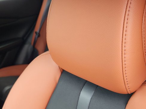 New 2025 MAZDA CX-30 Carbon image 14