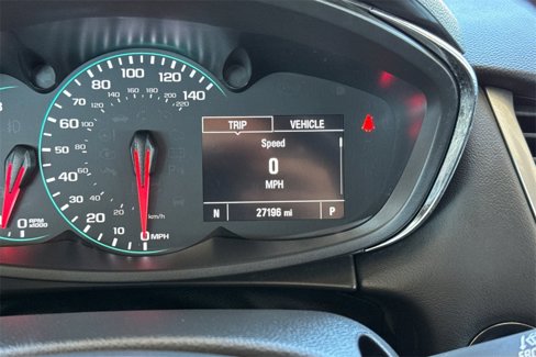 Used 2022 Chevrolet Trax LT w/ Midnight Edition image 36